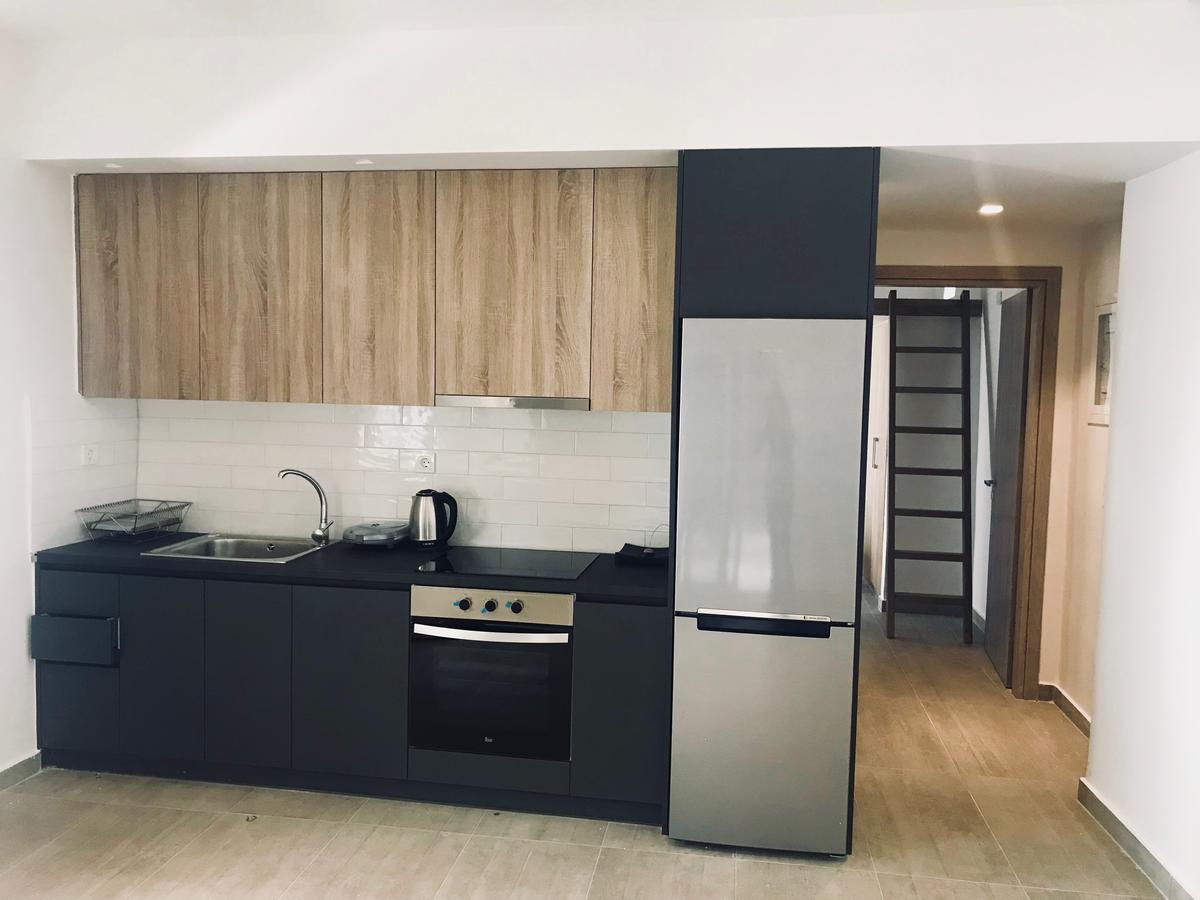 לוטראקי Minimal Residence Near The Beach מראה חיצוני תמונה